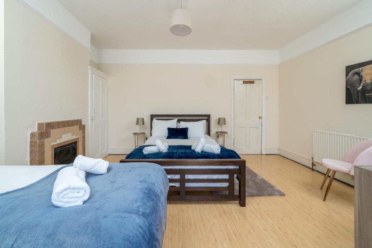 Homely 4-Bedroom Home With 2 Baths & Free Parking 런던 외부 사진